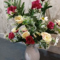 گل و گلدان