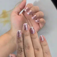 رنگ و مش حرفه‌ای + کاشت و ژلیش ناخن  مشاوره رایگان|خدمات آرایشگری و زیبایی|شیراز, سعدیه جنوبی|دیوار