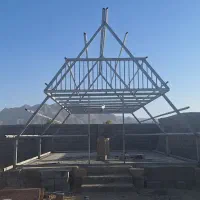 نصب سوله و اجرای پوشش ورق وساندویچ پانل سقف و بدنه