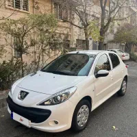 پژو۲۰۷ سقف فلزمدل۱۴۰۱