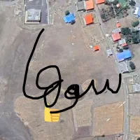 زمین‌دارای‌سند‌تک‌برگ‌میباشد