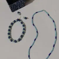 دستبند . گردنبند