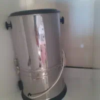 تعدادی لوازم آشپزخانه