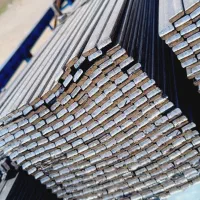 چهار پهلو آهنی سایز ریز