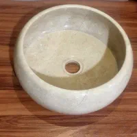 کاسه سنگ روشویی و پدیکور