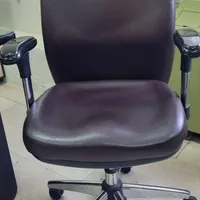 صندلی اداری در حد نو