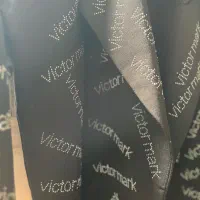 کت کار شده با نگین و یک‌عدد دورس