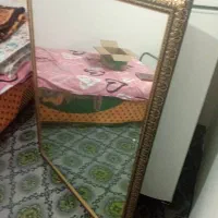 آینه رومیزی یا دیواری