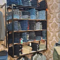 دکور واجناس مغازه مردانه(اسپرت وکلاسیک)(توافقی)|فروشگاه و مغازه|قم, باجک دو|دیوار