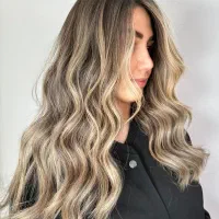 ۶۰درصد تخفیف یلدایی رنگ و لایت