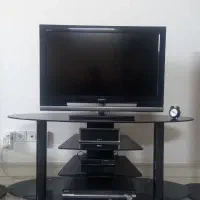 تلویزیون و میز تلویزیون