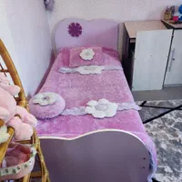 تخت یک نفره دخترانه رنگ یاسی بنفش|اسباب و اثاث بچه|اصفهان, کوی امام|دیوار