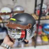 کلاه کاسکت بدون فک طرح ایتالیایی