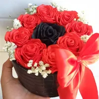باکس و دسته گل ماندگار|گل مصنوعی|سیرجان, |دیوار