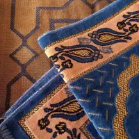وسایل شخصی|کتاب و مجله مذهبی|اصفهان, لاله|دیوار