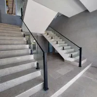 نرده شیشه ای