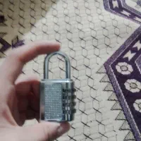 قفل رمز دار