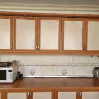 در و قسمت روی کابینت  ، فروش سریع و با قیمت توافقی