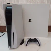 ps5 در حد نو + یک دسته + کاوردسته + دیسک بازی