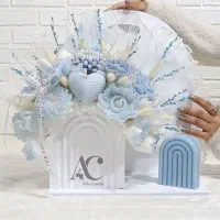 باکس گل شمع نیلوفر آبی