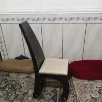 میز و تعدادی صندلی چوبی|میز و صندلی غذاخوری|ایرانشهر, |دیوار