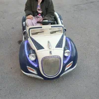 ماشین شارژی در حد نو و سالم