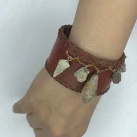 دستبند چرم و سنگ فسیل کریستالیزهFossil bracelet|جواهرات|تهران, آرژانتین|دیوار