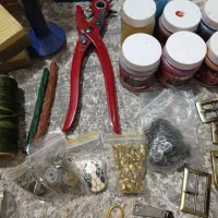 چرم و وسایل چرم دوزی