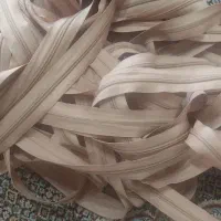 زیپ کرم و مشکی