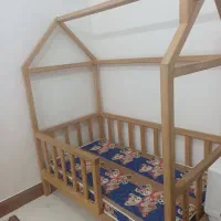 تخت کلبه ای  مناسب سیسمونی در حد نو|تخت و سرویس خواب|مشهد, توس (بلوار توس)|دیوار