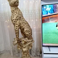 مجسمه دکوری همراه پایه