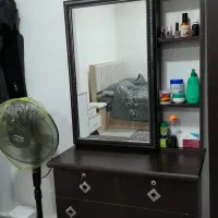 میز آرایشی کشویی