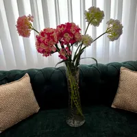 گل و گلدان