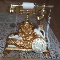 تلفن رو میزی