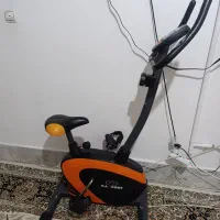 دوچرخه ثابت تمیز و کم کار