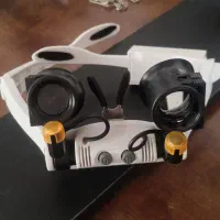 نزدیک بین(ذره بین) عینکی در حد نو