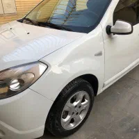 رنو ساندرو اتومات|خودرو سواری و وانت|اصفهان, ملک|دیوار