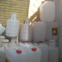 تعدادی 20 لیتری و قمقمه|ظروف نگهدارنده، پلاستیکی، یکبارمصرف|اصفهان, هفتون|دیوار