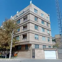 180سه نبش پارکینگ رمپ حاشیه خیابان نبش شفا 2