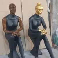 مانکن های مدل نشسته