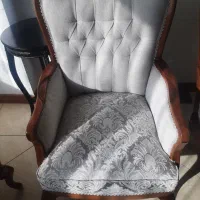 مبل اتریشی بازسازی شده