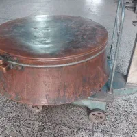 دیگ مسی قدیمی