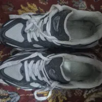 کفش نیوبالانس ۹۰۶۰