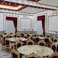 میز و صندلی. خانه. تالار .رستوران