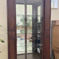 ویترین چوبی در حد