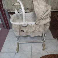 تخت گهواره ای کودک نوزاد .