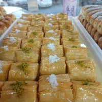 تولید وپخش شیرینی خشک بابهترین کیفیت