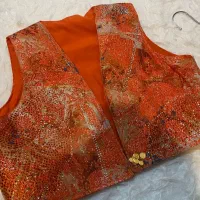 کوا و کراس|لباس|مریوان, |دیوار