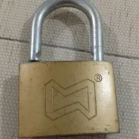 قفل سالم همراه با دو عدد کلید