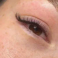 اکستنشن مژه اسفند